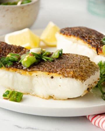 Pan Seared Chilean Sea Bass - Elise Tries To Cook